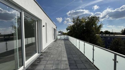 BEST OF RÖDELHEIM: Penthouse mit Aufzug und riesiger Dachterrasse, bis zu 5 Schlafzimmer!