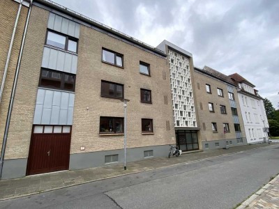 Gepflegte 4-Zimmer-Wohnung mit Balkon im 1. OG in Flensburg-Jürgensby