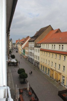 Altstadtflair - Dachgeschoss - Ausblick zum Albertpark - Badewanne - dazu 3 Räume zu vermieten!