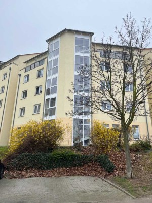 Renovierte 3-Raum-Wohnung mit Balkon zu vermieten!