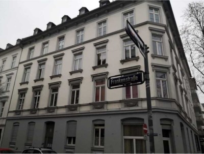 Attraktive 3-ZKB Altbau-Wohnung in der Innenstadt von Wiesbaden