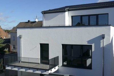 Provisionsfreier Erstbezug - 4- Zimmerwohnung im 1. OG, Balkon, Stellplatz