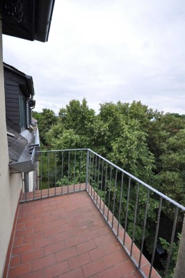 Großzügiger Maisonette Traum mit Balkon und Tageslicht Badezimmer