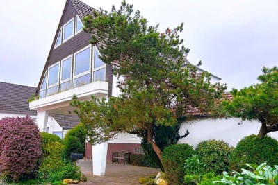 Zeitloser Charme trifft auf modernes Potenzial: Freistehendes Einfamilienhaus mit fast 180 m² Wohnfl