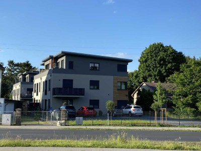 Helle 3-Zimmer-Wohnung 80 qm mit Terrasse zum 01.05.2025, Zweitbezug, Falkensee