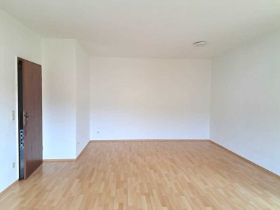 Renovierte Dachgeschosswohnung in Püttlingen, Nähe Klinik