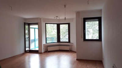 Exklusive, geräumige und gepflegte 1-Zimmer-Wohnung mit Balkon und Einbauküche in Bonn