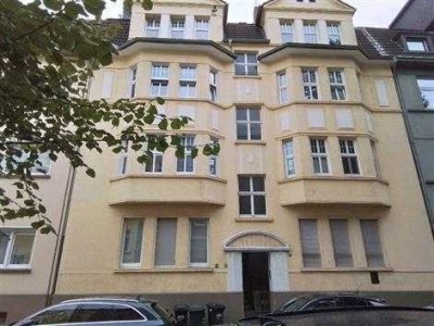 2,5 Zi-Wohnung in stilvollem Altbau Ruheoase in zentraler Lage