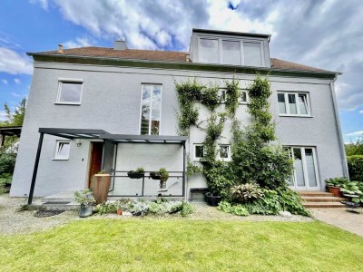 Traumhaftes 1-2 Familienhaus in der Freisinger Innenstadt - Ruhe, Privatsphäre und viel Platz!