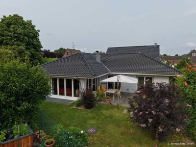 neuwertiger Bungalow -modern & geschmackvoll- in herrlicher Lage in Krefeld Hüls