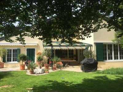 Exklusives Anwesen, Villa samt  Einliegerwohnung auf herrlichem Grundstück