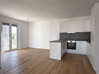 Gut geschnittene 3-Zimmer-Wohnung mit Balkon und Küche