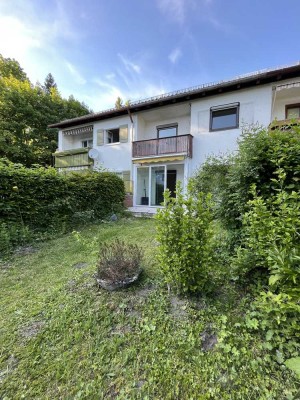 Reihenmittelhaus mit Garten in Bad Reichenhall – renovierungsbedürftig & voller Potenzial!