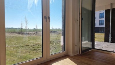 KEINE ANRUFE - nur schriftliche Anfragen:    4 Zimmer - 2 Bäder - Terrasse - Wiesenblick - Tiefgarag