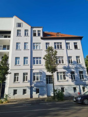 Frisch renovierte 3-Raum-Hochparterre-Wohnung in Leipzig