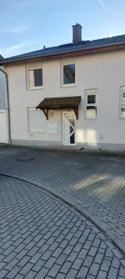 Helle 2 Zimmerwohnung in Weinheim-Lützelsachsen zu vermieten