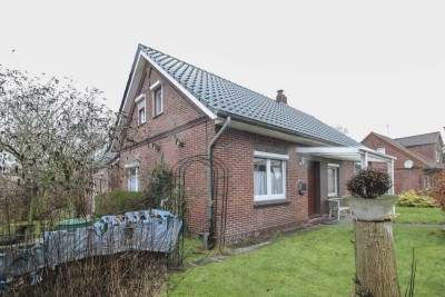 Aus Alt mach Neu- Zweifamilienhaus mit Sanierungsbedarf in Schortens!
