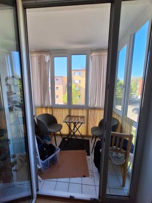 Exklusive, gepflegte 1-Raum-Wohnung mit Wintergarten
