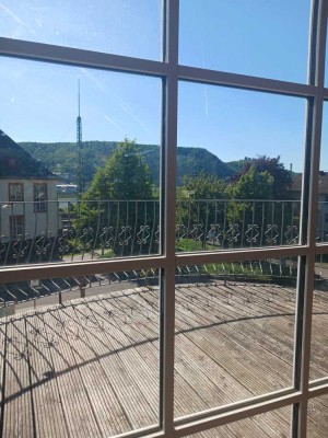 Schöne 5-Zimmer-Dachgeschosswohnung mit Balkon in Rheinbrohl