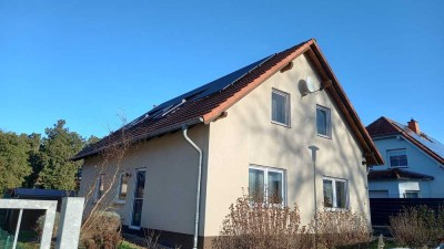 Gepflegtes Einfamilienhaus in ruhiger Wohnlage mit PV Anlage + guter Verkehrsanbindung A7
