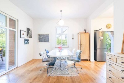 Klassik neu gedacht – Altbaucharme mit Architekten-Anbau in Kleinmachnow