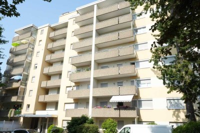 Helle 3 Zimmer ETW im Erdgeschoss mit Balkon & TG Stellplatz