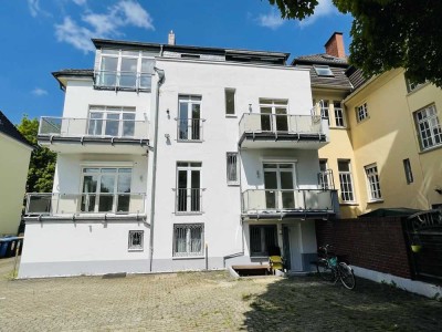 BONN / POPPELSDORF: Gepflegte 2-Zimmer-Wohnung mit Terrasse