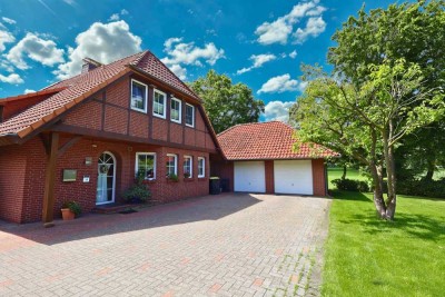 ANFRAGESTOPP! Wohnen wie im Bilderbuch: Gepflegtes Einfamilienhaus mit großzügigem Garten