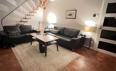 4-Zimmer-Maisonette ab sofort frei! Südbalkon, Kamin, Klimaanlage & 2 Bädern - Keine Provision!
