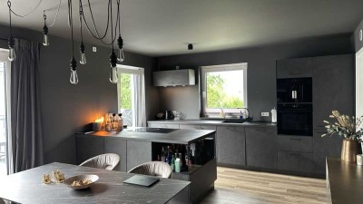Neuwertige 4-Zimmer-Wohnung mit gehobener Innenausstattung mit Dachterrasse in Marienloh