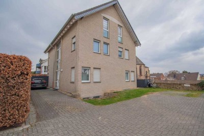 Jülich-Kirchberg: Moderne 3-Zimmer Dachgeschosswohnung mit Balkon zu vermieten!