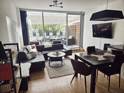 Sonnige &amp; moderne 3 Zimmer Wohnung mit Riesenterrasse &amp; Garagenplatz (Provisionsfrei)