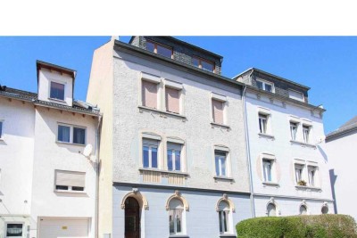 Helle 2-Zimmer Dachgeschosswohnung mit Blick auf Festung