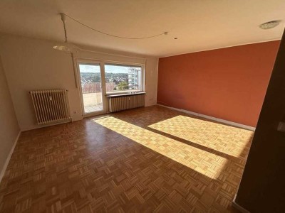 Vollständig renovierte 2-Zimmer-Wohnung mit 2 Balkonen, Skylineblick und Einbauküche in Maintal