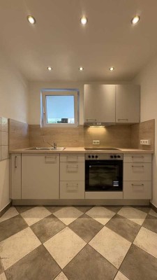 Renovierte 1-Zimmer-EG-Wohnung in Stuttgart mit EBK