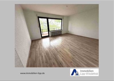 Wohnen mit Wohnberechtigungsschein: 2-Zimmerwohnung mit Balkon in zentraler Lage von Krefeld-H