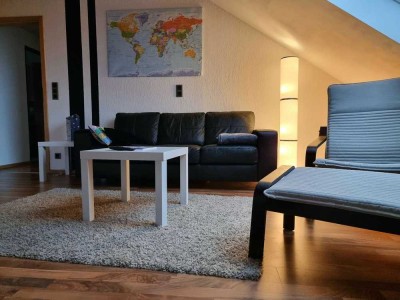 Schöne, geräumige 52qm - 2ZKB DG-Wohnung in Gutweiler (Uninähe)