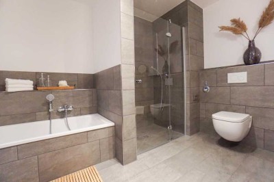 Neubauwohnung im Tabakquartier. Urbanes Wohnen mit Parkett, EBK und großem Balkon