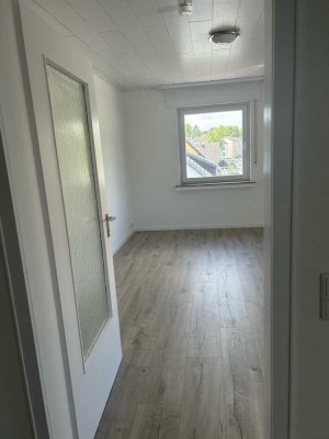 „EHRENSACHE ...“ – frisch renovierte Mietwohnung in Hagen