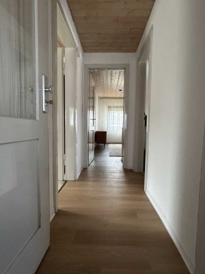 Moderne 3-Zimmer-Wohnung in Sindelfingen - teilmöbliert, renoviert, verfügbar ab 01.08.2025