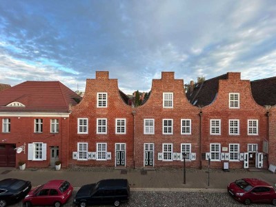 Mitten im Leben - Holländisches Viertel (ruhiger Hinterhof)