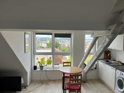 2-Zimmer-Dachgeschosswohnung