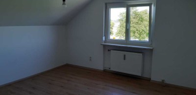 Dachgeschosswohnung Nähe Mering