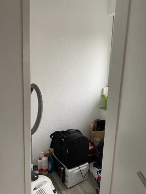 Freundliche und gepflegte 4-Raum-Wohnung mit Balkon und Einbauküche in Kleve