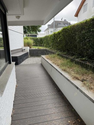 Ruhiges Wohnen am Wald- Stilvolle Soutterain Wohnung mit Terrasse & Garage im Uhlenhorst