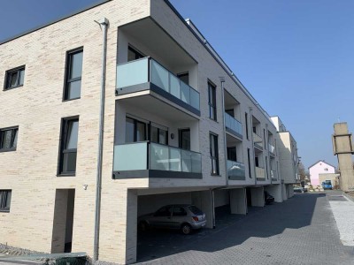Gemütliche Wohnung mit großer Loggia, KfW-55-Haus (Erdwärme), Aufzug