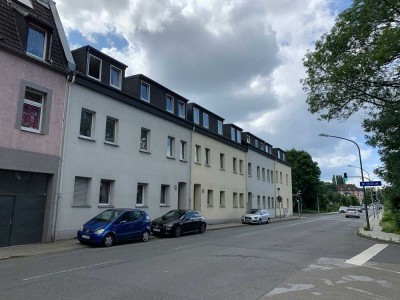 Schön geschnitte und helle 3-Raum-Wohnung mit Balkon