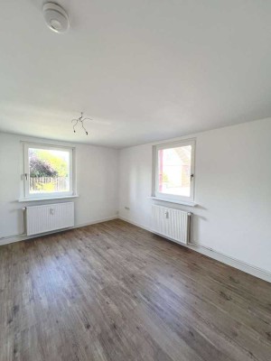 Sanierte 3-Zimmer-Wohnung mit moderner EBK und Bad