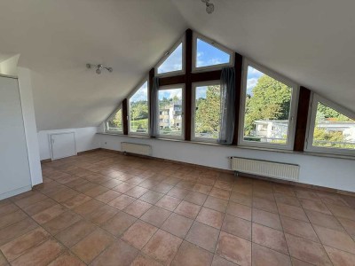 Schicke Dachgeschosswohnung Esslingen-Sulzgries