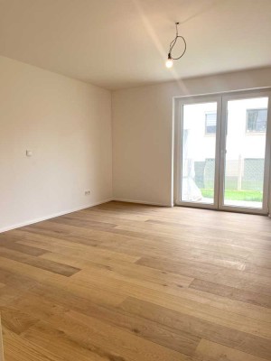 Stilvolle 4,5-Raum-Wohnung in Adelsried + Garten